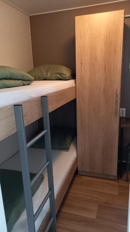 4P Chalet Tolve Met 4 Fietsen Vlakbij Natuurgebieden Drents Friese Wold, Fochteloerveen En Gevangenisdorp Veenhuizen Oosterwolde  Dış mekan fotoğraf