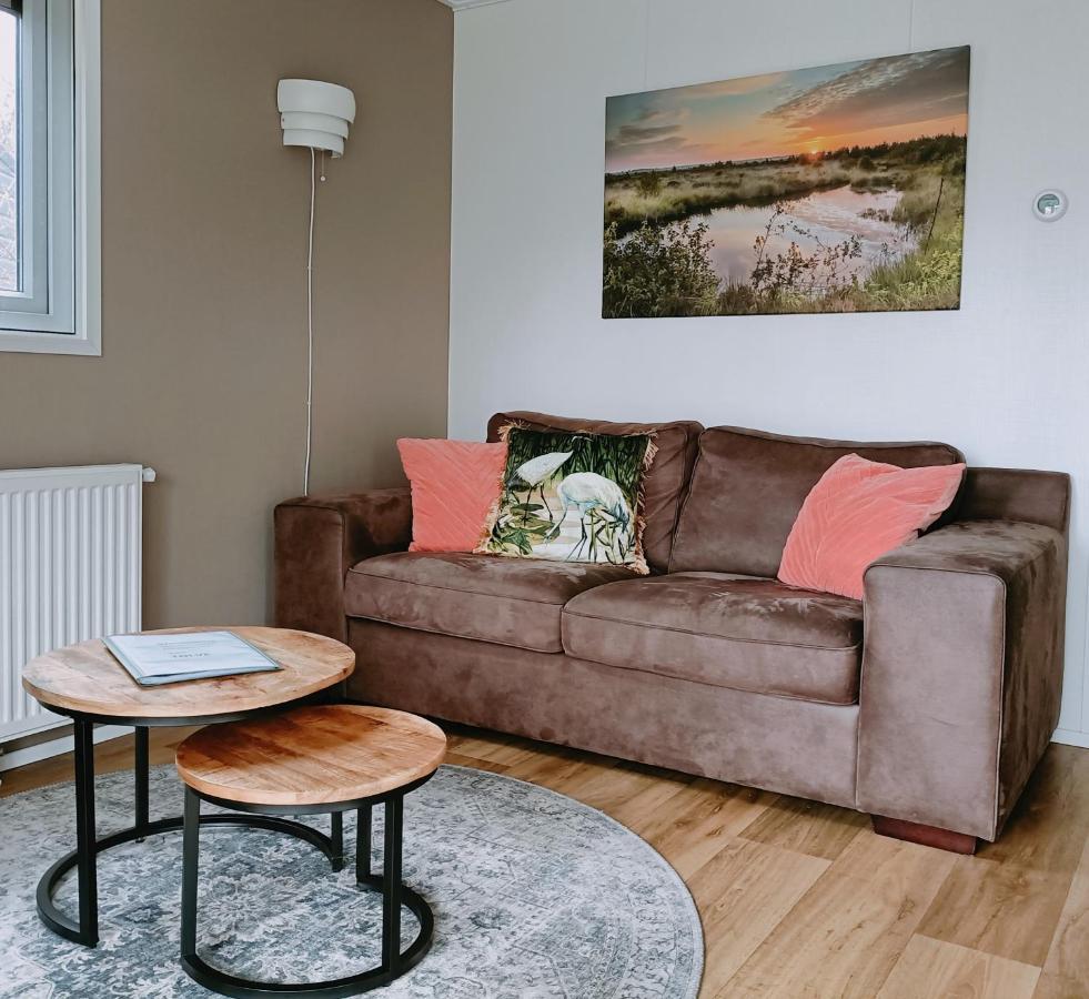 4P Chalet Tolve Met 4 Fietsen Vlakbij Natuurgebieden Drents Friese Wold, Fochteloerveen En Gevangenisdorp Veenhuizen Oosterwolde  Dış mekan fotoğraf